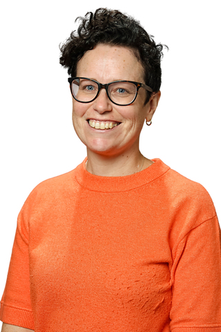 Miss I Davies